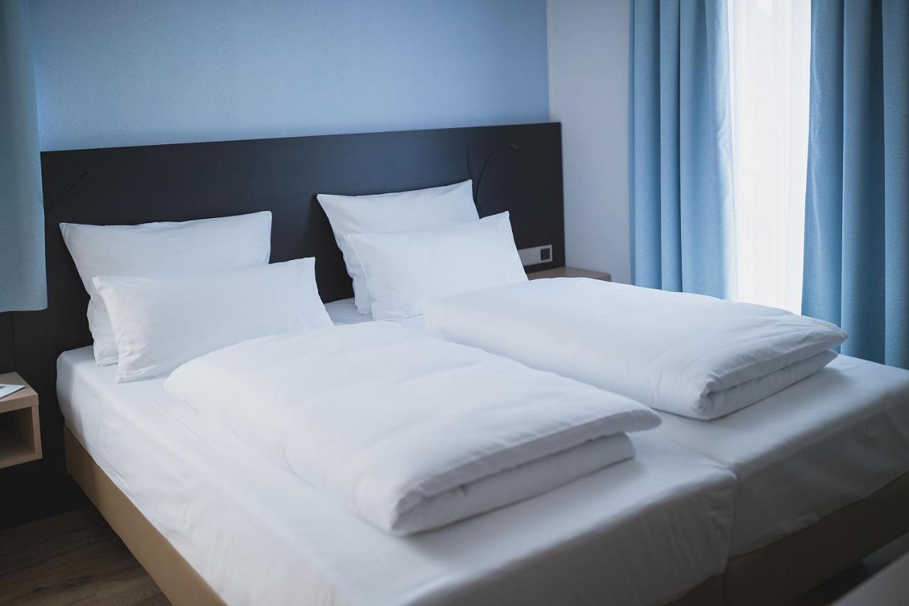 Hotel U7 Metzingen  Dış mekan fotoğraf