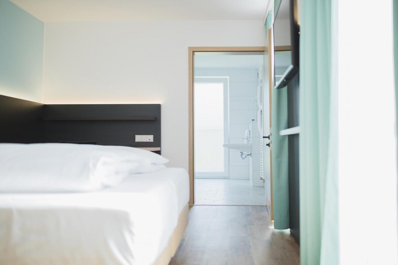Hotel U7 Metzingen  Dış mekan fotoğraf